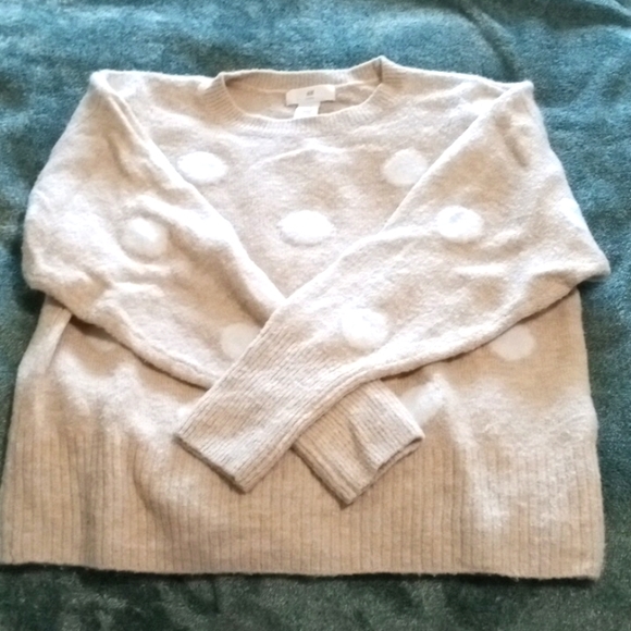 H&M sweater - Picture 2 of 5